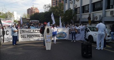 La Nación / Inició la huelga de funcionarios del Hospital de Clínicas