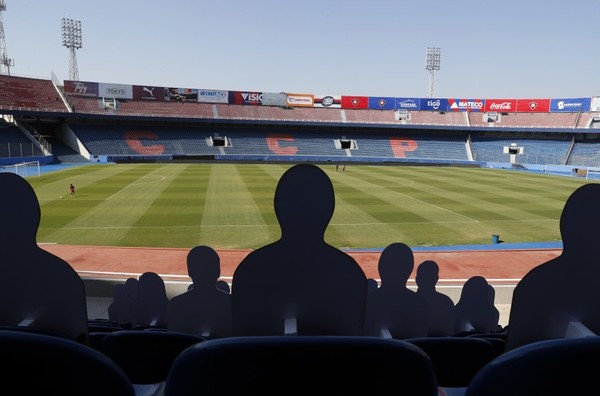 Posibilidad de la vuelta del público a los estadios toma fuerza | OnLivePy