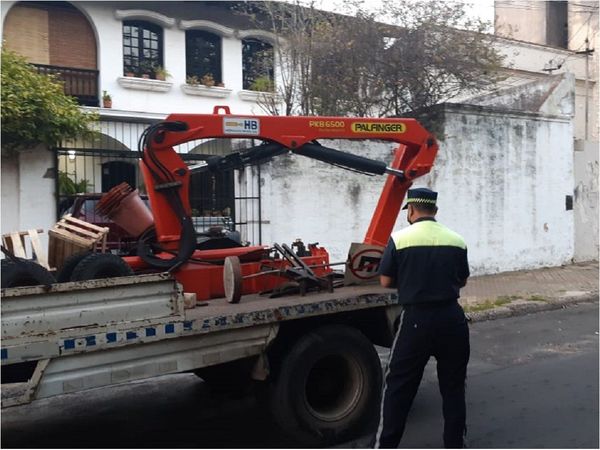 Investigan desaparición de un vehículo del corralón de la PMT