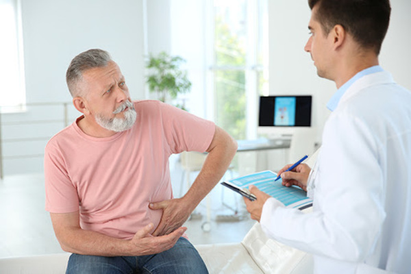 Cáncer de Próstata: Algunos hombres no consultan por miedo, afirma médico