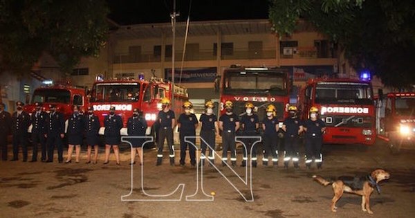 La Nación / Diputados aprueban seguro médico y compensación para bomberos