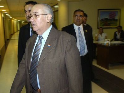 Tribunal ratifica juicio oral para ex ministro de la Corte