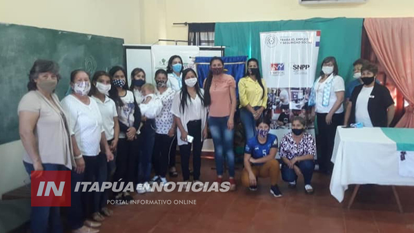 SNPP CERTIFICÓ A MUJERES CONFECCIONISTAS PARA ACCEDER AL EMPLEO