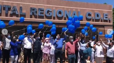 Noviembre Azul: instan a los hombres a perder el miedo a los controles  - ABC en el Este - ABC Color
