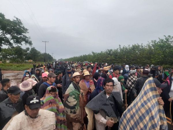 Tras diálogo, suspenden desalojo de campesinos en Canindeyú