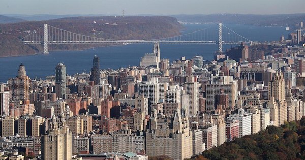 La Nación / NY cierra escuelas para combatir el virus mientras suben las muertes en Europa