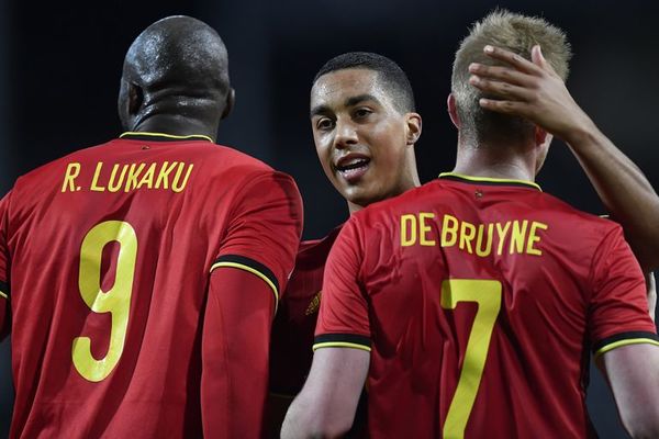 Italia y Bélgica se unen a Francia y España en ‘Final 4’ - Fútbol - ABC Color