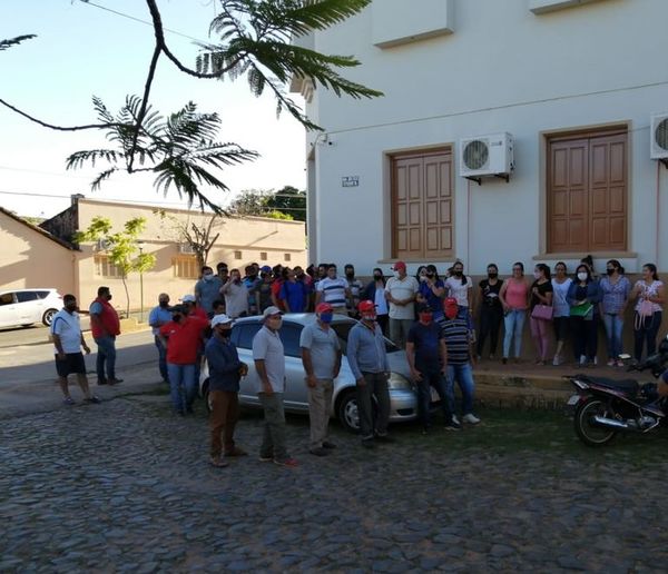 Pese a manifestación, Junta Municipal rechaza pedido de G. 300 millones solicitado por intendente - Nacionales - ABC Color