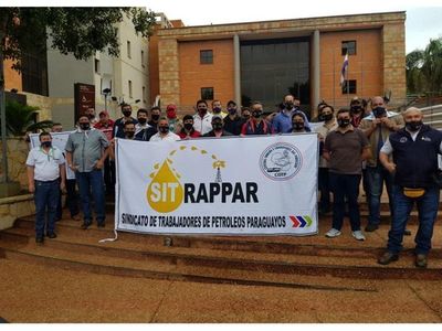 Amenazan cerrar plantas de Petropar