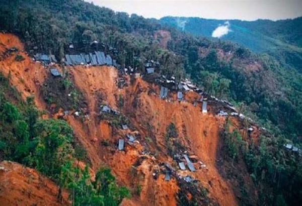 Tres muertos y dos desaparecidos en un derrumbe en mina de Ecuador