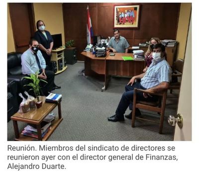 Directores plantean hasta empeñar sus bienes para imprimir libretas