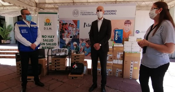 La Nación / Entregaron equipos e insumos para prevenir diabetes y otras enfermedades crónicas