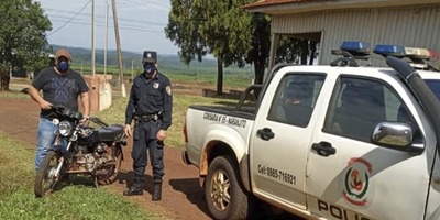 RECUPERAN MOTOCICLETA EN PODER DEL VECINO DE LA VÍCTIMA.