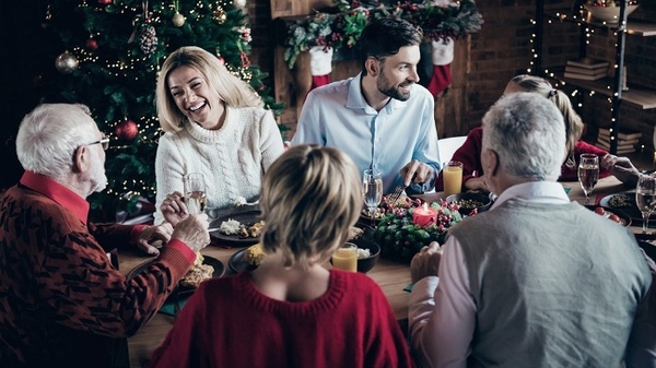 Italia: estudian que las cenas de Navidad sean solo con familiares | .::Agencia IP::.