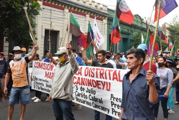 Campesinos anuncian nueva manifestación en Asunción tras incumplimiento de acuerdo