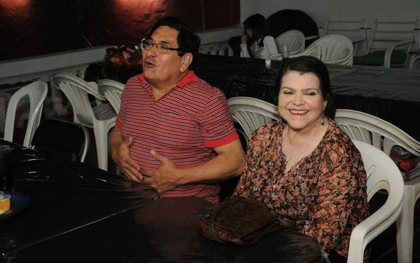 Falleció esposa de Asado Benítez
