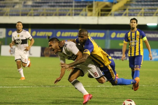 Paulo Lima quiere cobrar, pero en Luqueño le ignoran las llamadas