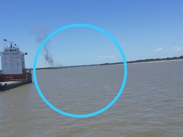Explotó una barcaza argentina en aguas del río Paraguay - Nacionales - ABC Color