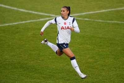 La FIFA establece una baja de maternidad para las futbolistas
