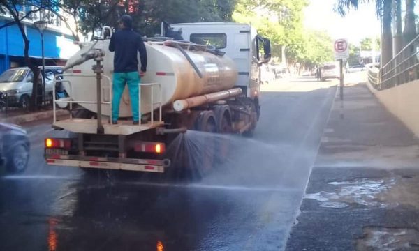 Desinfectan espacios públicos en CDE