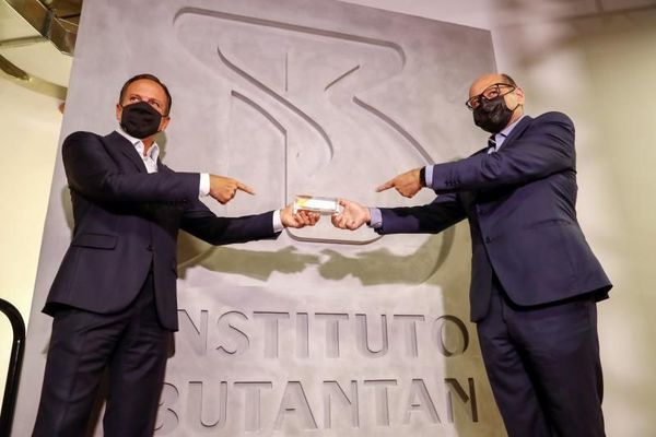 Brasil recibió el primer lote de 120 mil dosis de la vacuna china | OnLivePy