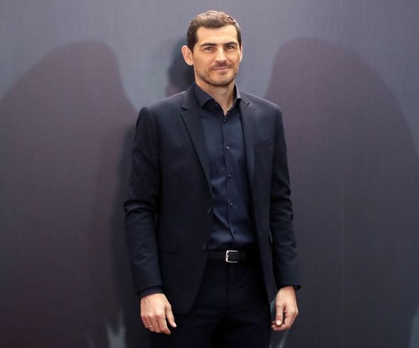 Casillas, ligado al fútbol, “pero no como entrenador” - Fútbol - ABC Color