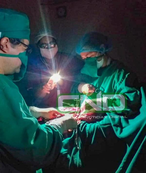 Médicos de Caaguazú realizaron cesárea con la luz de un celular – Prensa 5