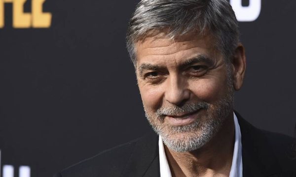 George Clooney regaló 1 millón de dólares a cada uno de sus mejores amigos