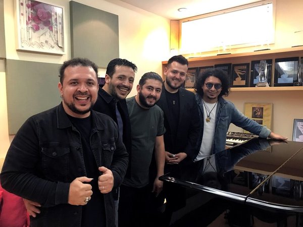 El guaraní, de la mano de Tierra Adentro, llega a los Latin Grammy con "Aguije" » Ñanduti