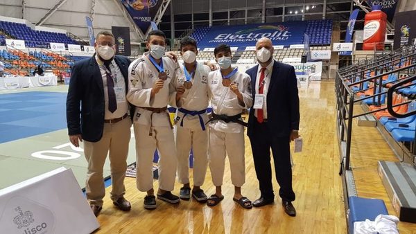 Atletas obtienen medallas de oro y bronce en Panamericano de Judo | OnLivePy