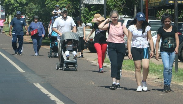 Pedirán socorro a la Policía porque “la gente sigue trayendo niños” a la Villa Serrana - ADN Paraguayo