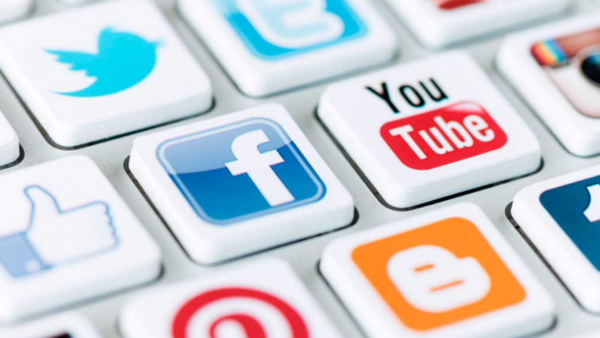 Rusia pretende restringir acceso a redes sociales
