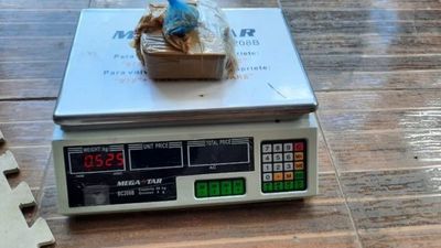 Incautan varias dosis de crack tras allanamiento en simultáneo en Fernando de la Mora