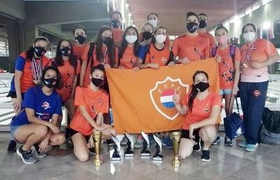 Sajonia en lo más alto - Polideportivo - ABC Color