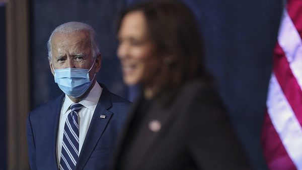 Biden dice que no decretará una cuarentena nacional