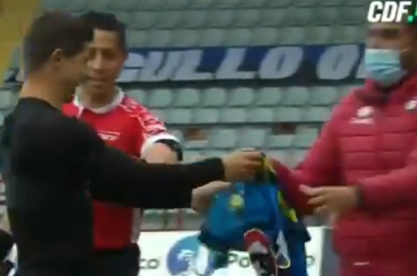 Paraguayo protagoniza blooper en el campeonato chileno