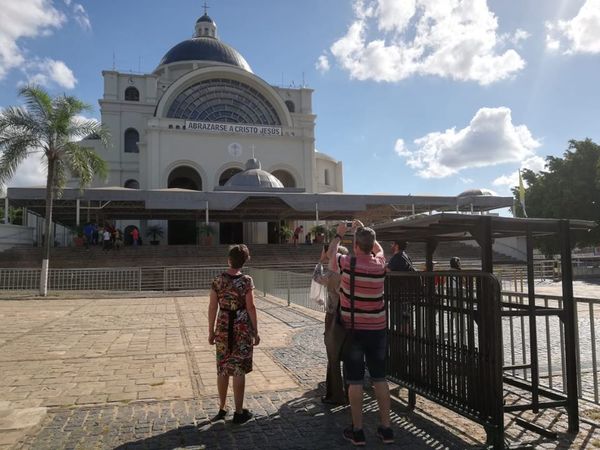 Instan a vivir una fiesta mariana desde las casas a través de las redes sociales | .::Agencia IP::.