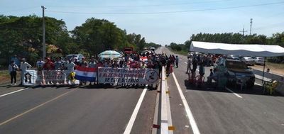 Cierran ruta para exigir retornos viales en San José - Nacionales - ABC Color