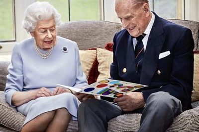 La reina Isabel y el duque de Edimburgo cumplen 73 años de matrimonio