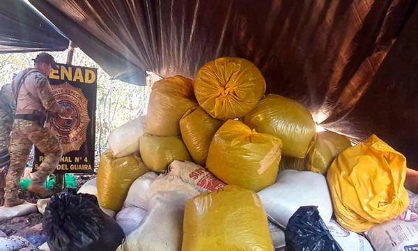 Incautaron un cargamento de marihuana valuado en más de un millón de dólares en la frontera de Paraguay y Brasil – Prensa 5