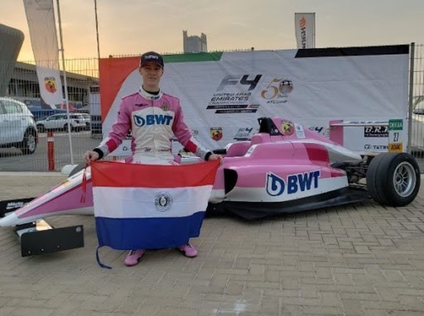 Piloto paraguayo Joshua Duerksen, presente en el Campeonato Italiano de F4
