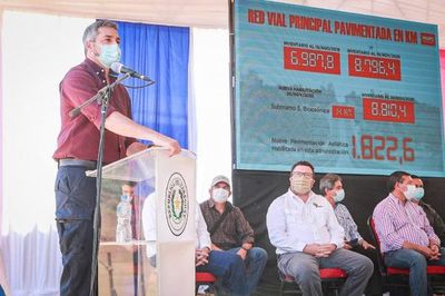 'Si encuentra una hectárea de tierra malhabida, le regalo para que reparta a los campesinos', dice Mario Abdo