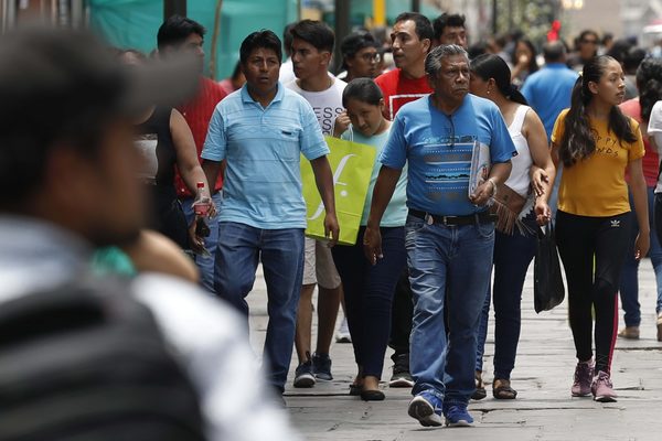 Perú redujo la caída del PIB en el tercer trimestre a tan solo un 9,4 % - MarketData