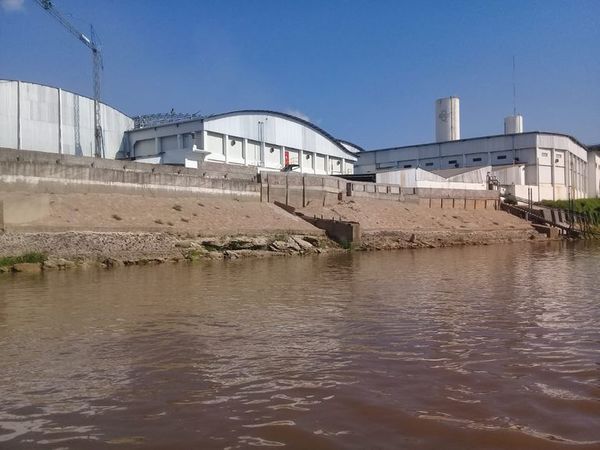 Concepción: Frigorífico virtió sus residuos directamente al río Paraguay - Nacionales - ABC Color