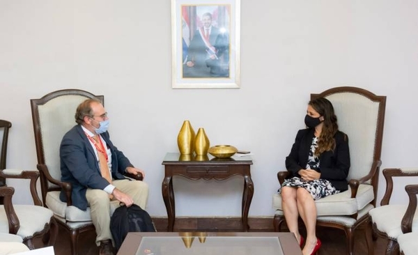 HOY / España y Paraguay buscan mejorar el sistema penal adolescente de nuestro país