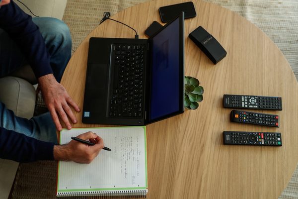 Inversionista colombiano señala que el "futuro del trabajo" es el remoto - MarketData