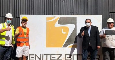 La Nación / Tres jóvenes con discapacidad logran cupo de teletrabajo