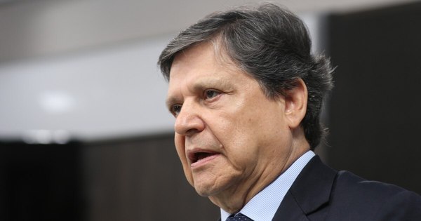 La Nación / Toda mediación debe ser bajo el control del Estado, dijo Acevedo