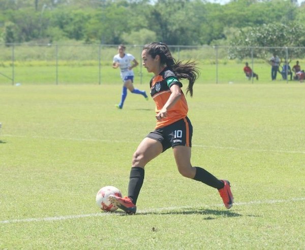 Crónica / “Sueño con la Libertadores y jugar afuera”