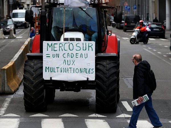 Bolsonaro acusa a Francia de frenar pacto UE-Mercosur